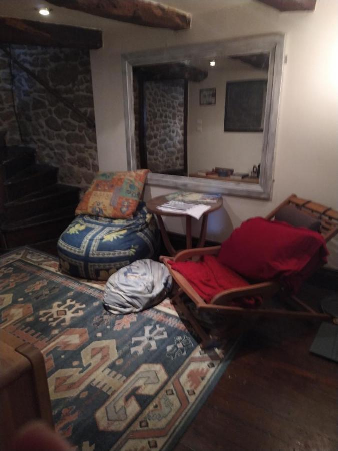 Maison En Granit Bleue Lanhelin 外观 照片