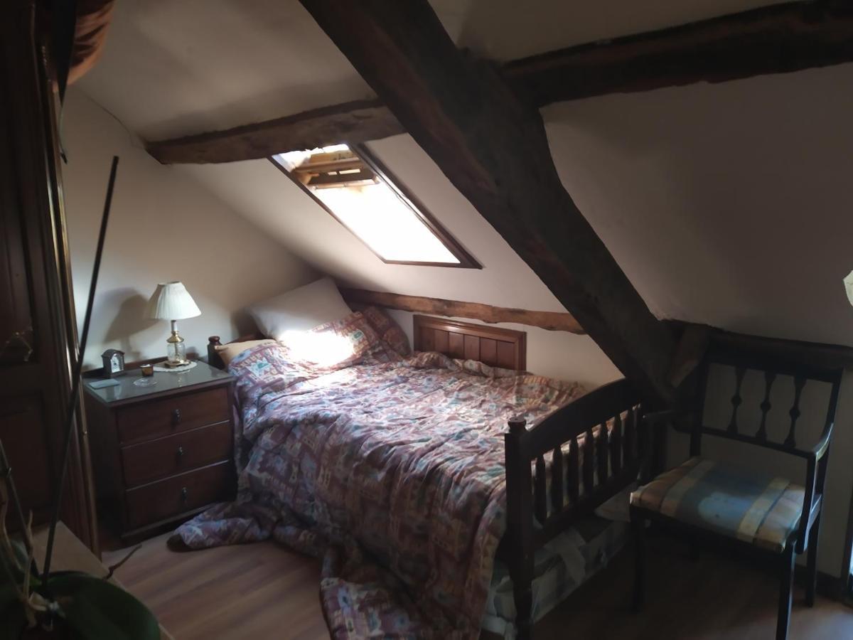 Maison En Granit Bleue Lanhelin 外观 照片