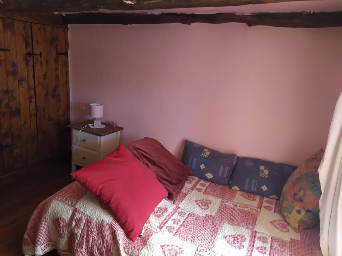 Maison En Granit Bleue Lanhelin 外观 照片